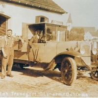 Johann Knuppen u. Johann Schellen beim Milchtransport 1932